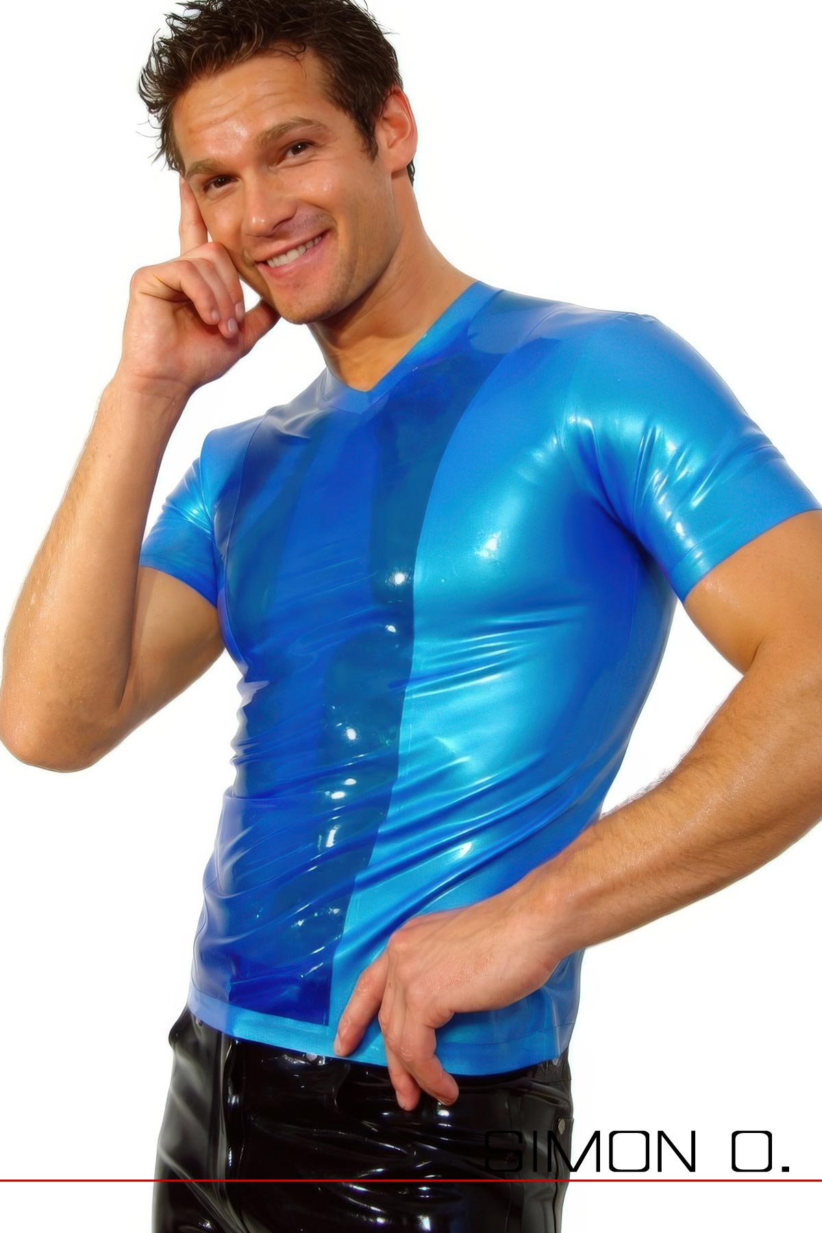 Blaues Latex Shirt zweifarbig mit V Ausschnitt und kurzen Ärmeln. Der Mittelteil ist in blau transparent farblich abgesetzt.
