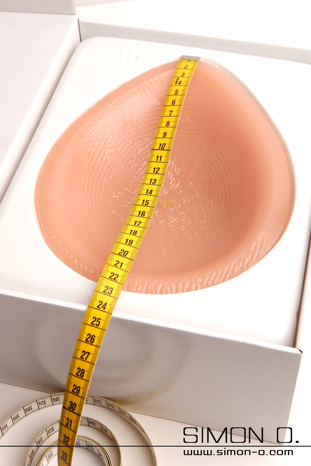 Silikonbrusteinlagen CUP-E für Latex Catsuits Silikonbrusteinlagen CUP-E für Latex Catsuits