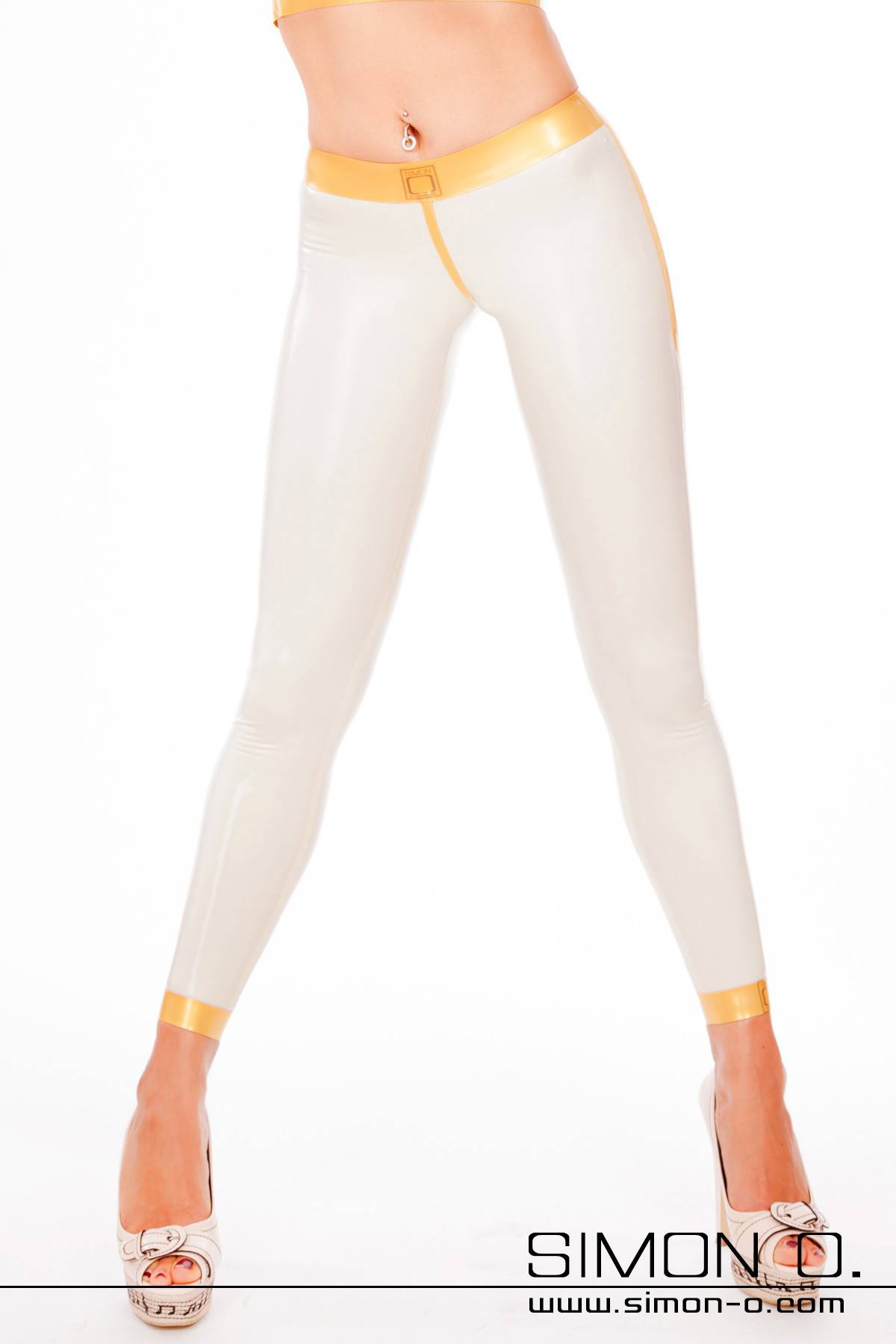 Latex yoga pants in white with Gold Latex yoga pants in white with Gold