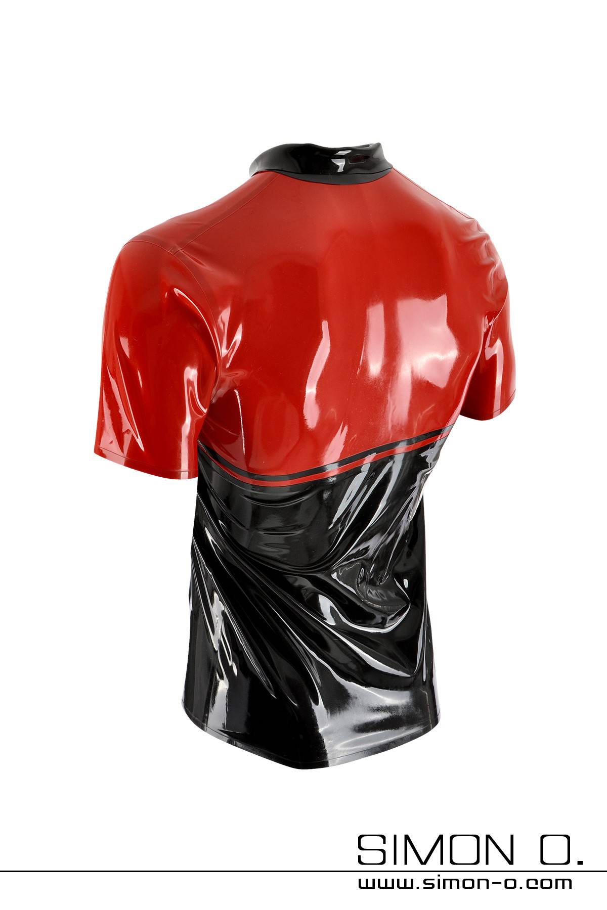 Latex Shirt in black with red Latex Shirt Black Red with divisible zipper seen from behind
