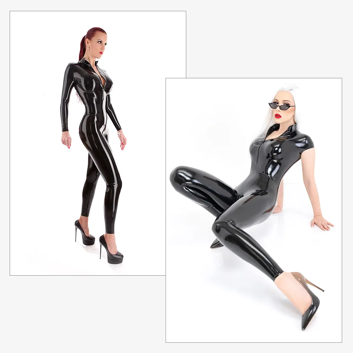 Zwei Frauen posieren in eleganten Latex-Catsuits und High Heels vor einem weißen Hintergrund; eine steht, während die andere mit Sonnenbrille auf dem Boden sitzt.