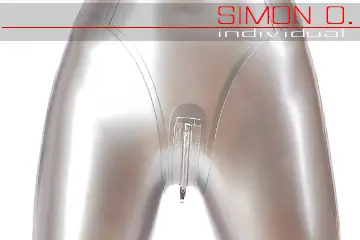 Option entrejambe femmes avec zip à l'entrejambe Un gros plan sur l'option de choisir l'entrejambe des femmes pour les vêtements en latex avec une fermeture éclair à l'entrejambe.