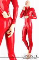 Vorschau: Ein Mann trägt einen roten hautengen roten Latexanzug mit Zipp im Schritt und eine Maske Socken und Handschuhe aus hautfarbenen Latex